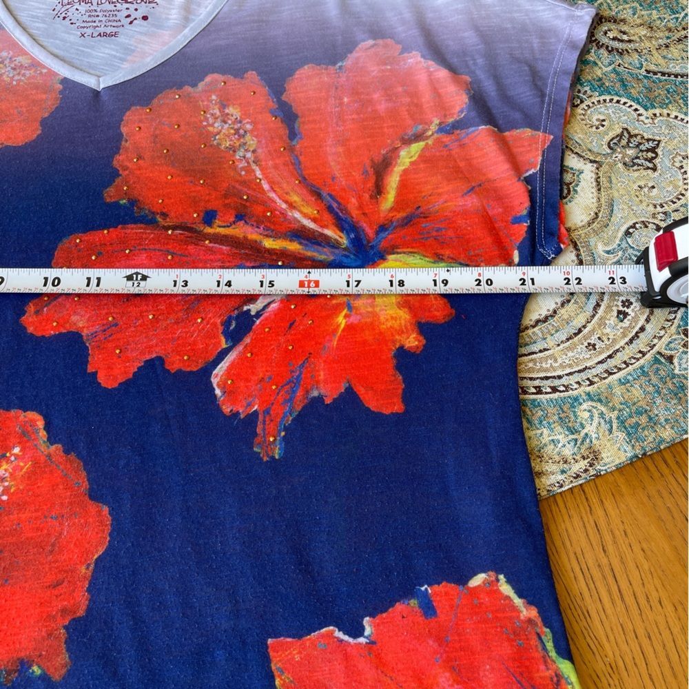 Leoma Lovegrove Floral V-Neck Top Red and Blue Tropical beaded - Picture 7 of 11